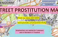 مؤخرتي الكبيرة تنتظر أبي.