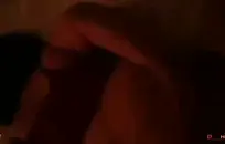 اللعنة على تلك العاهرة التي تنزف بشدة من مؤخرتها.