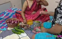 سيسي وقحة cums في الأبيض سراويل بعد الشرج دسار اللعب.