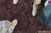 العملاقة يابانية راقب قدميها في النايلون الأسود