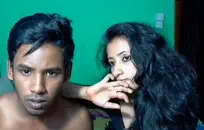 شعر كس فتاة تمتص الديك الثابت الكبير.