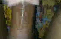 الساخنة سمراء في سن المراهقة استمنى ثم يأخذ الديك.