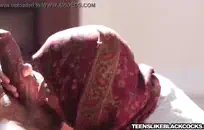 استمنى شقراء الساخنة في جوارب.